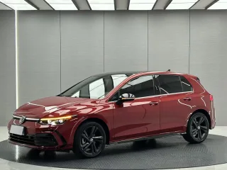 Автомобиль Volkswagen Golf