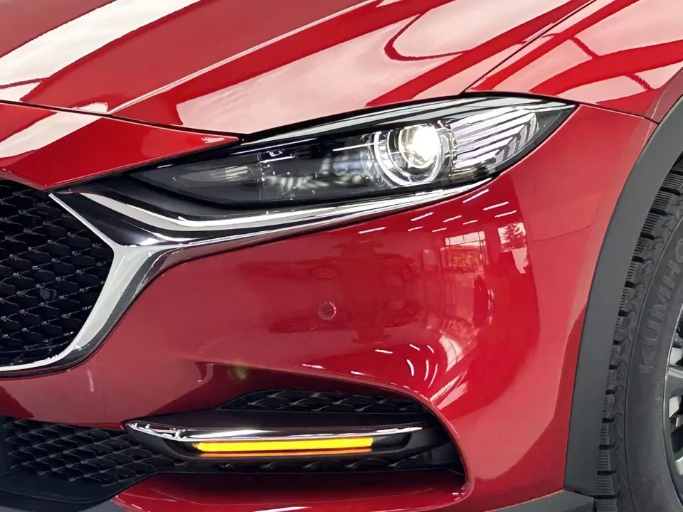 Автомобиль Mazda CX-4 — основное фото