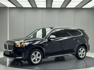 Автомобиль BMW X1