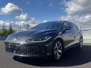 Автомобиль Volkswagen Lamando