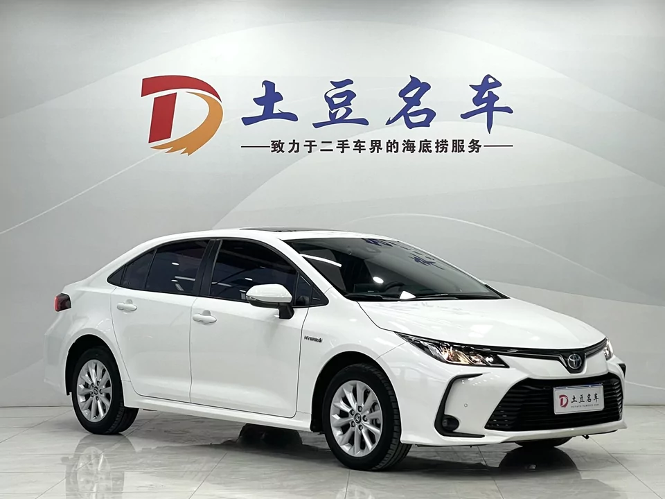 Автомобиль Toyota COROLLA — основное фото