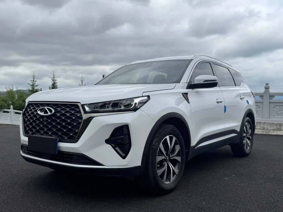 Автомобиль Chery Tiggo 7 — основное фото